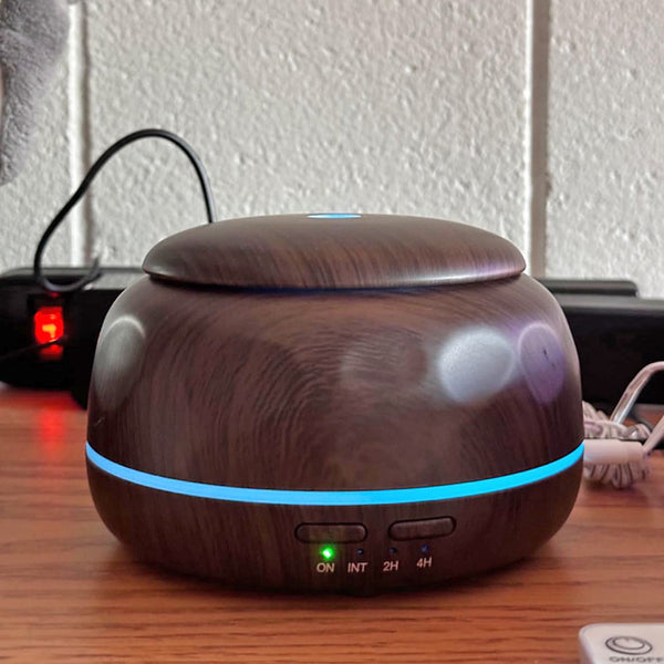 Daevana™ 300ml Essential Oil Diffuser – 7-Color LED Mood Light, Ultra-Quiet Aromatherapy Humidifier (USB Type-C, Auto-Shutoff)