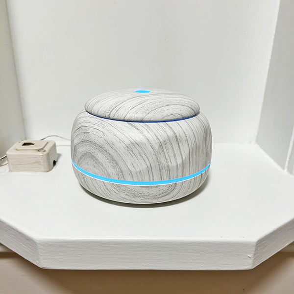 Daevana™ 300ml Essential Oil Diffuser – 7-Color LED Mood Light, Ultra-Quiet Aromatherapy Humidifier (USB Type-C, Auto-Shutoff)